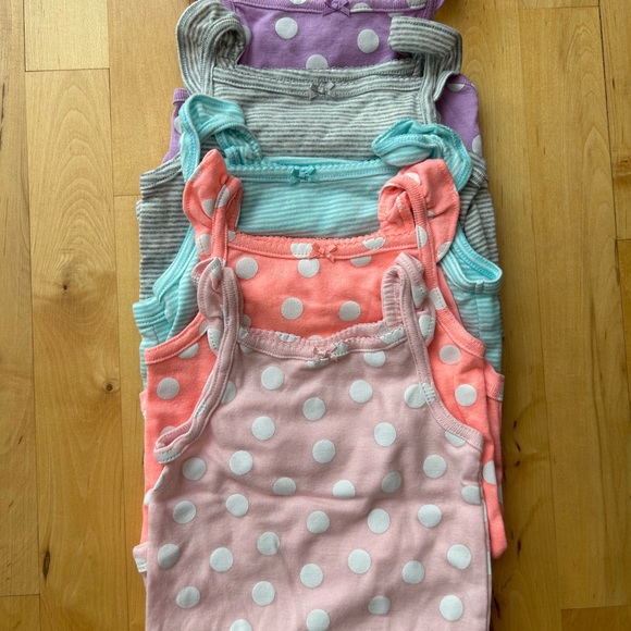 Huge bundle of 18-24 month clothes, barely worn - Picture 2 of 10